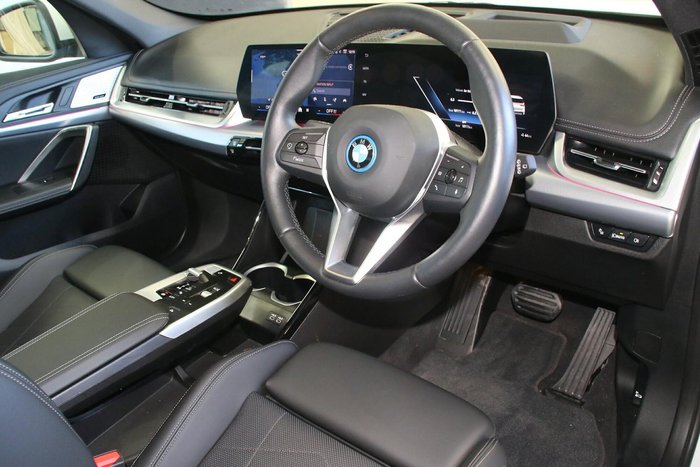 2024 BMW iX1 eDrive20 xLine