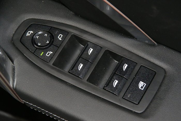 2024 BMW iX1 eDrive20 xLine