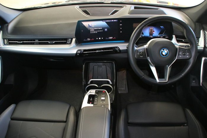 2024 BMW iX1 eDrive20 xLine