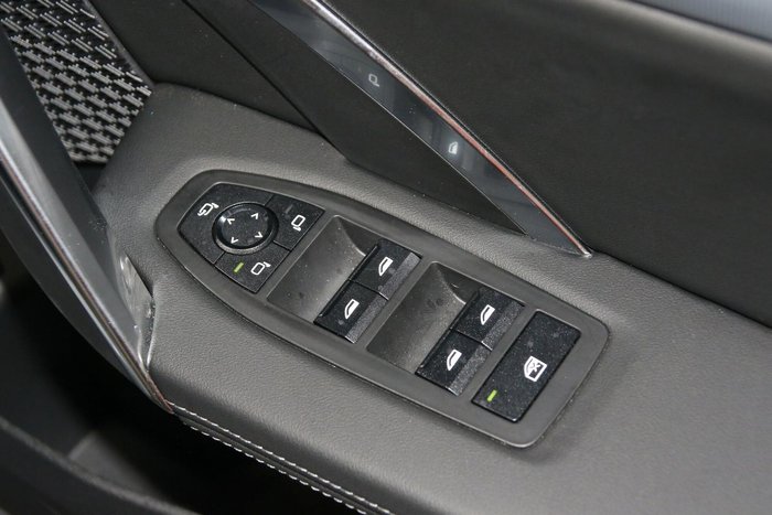 2024 BMW iX1 eDrive20 xLine