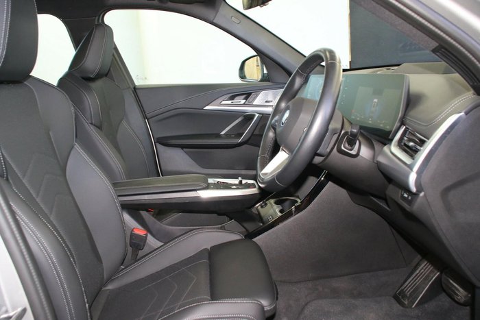 2024 BMW iX1 eDrive20 xLine