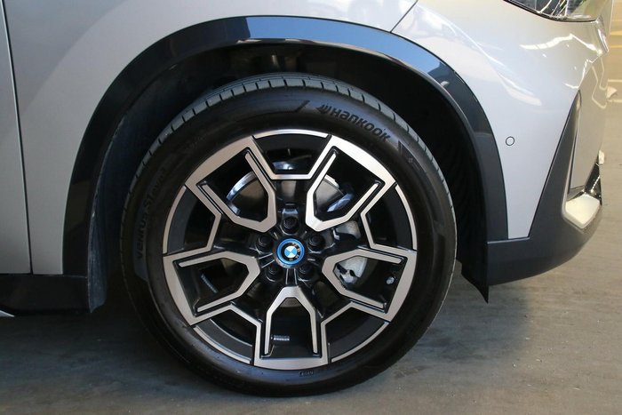 2024 BMW iX1 eDrive20 xLine