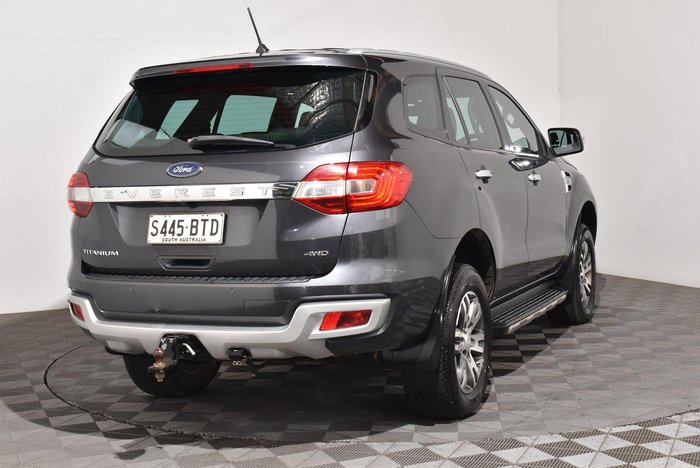 2017 Ford Everest Titanium