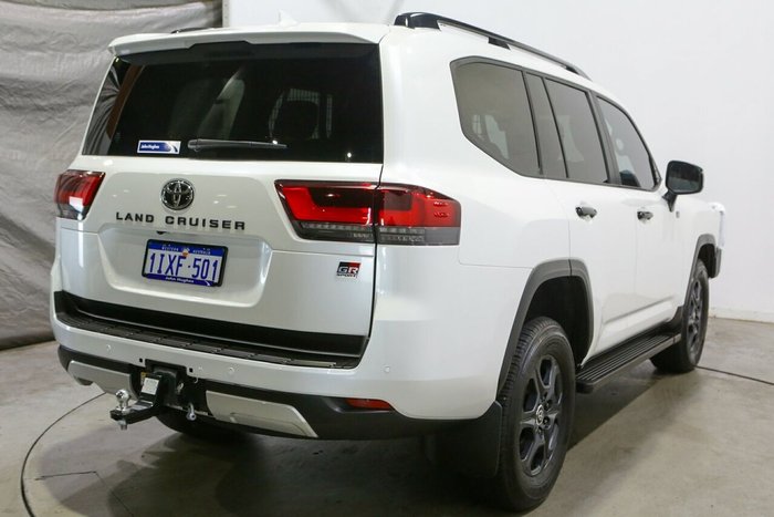 2023 Toyota Landcruiser GR Sport