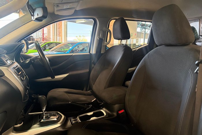 2018 Nissan Navara RX