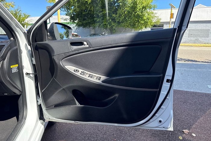 2019 Hyundai Accent Sport