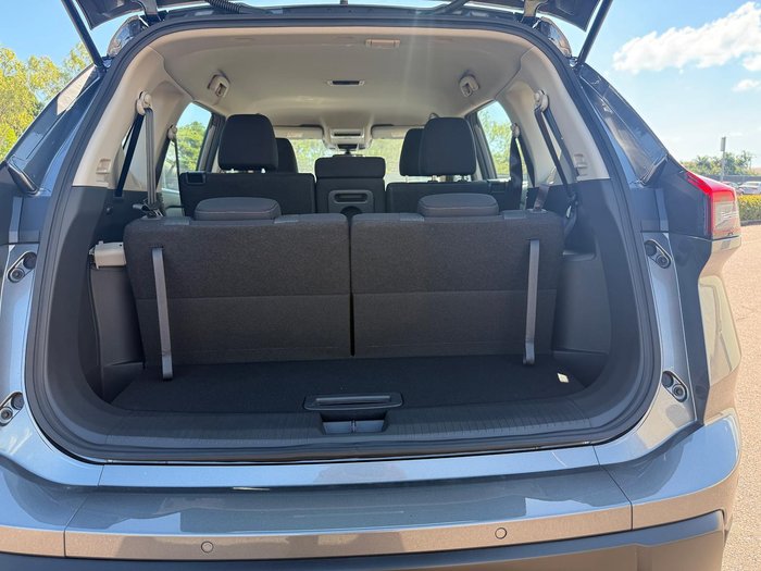 2026 Nissan X-TRAIL ST