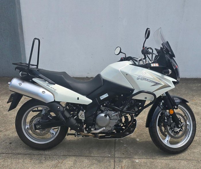 2010 Suzuki V-Strom 650 ABS (DL650A) V-Strom White