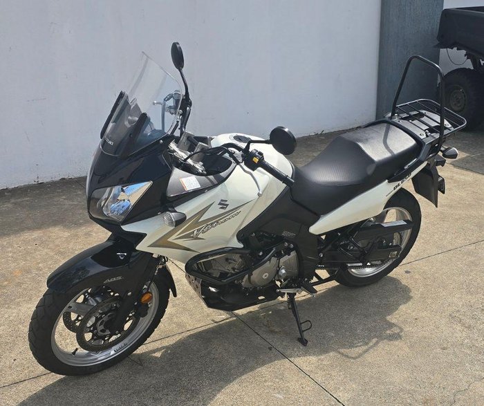 2010 Suzuki V-Strom 650 ABS (DL650A) V-Strom White