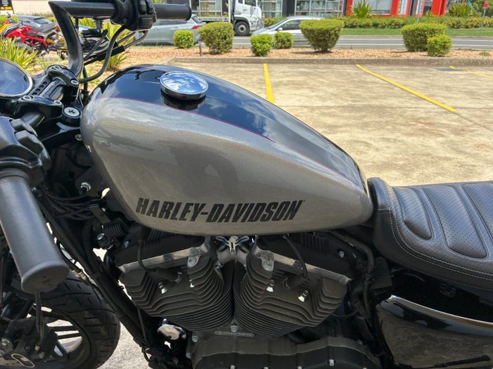 2018 HARLEY-DAVIDSON XL1200CX ROADSTER SOLID Silver