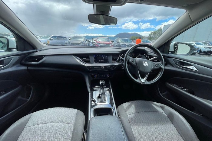 2018 Holden Commodore LT