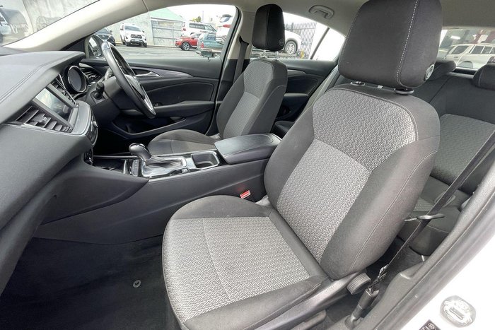 2018 Holden Commodore LT