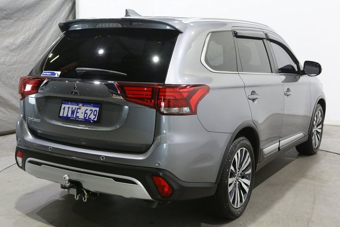 2021 Mitsubishi Outlander LS