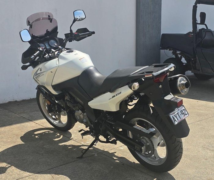 2009 Suzuki V-Strom 650 ABS (DL650A) V-Strom White