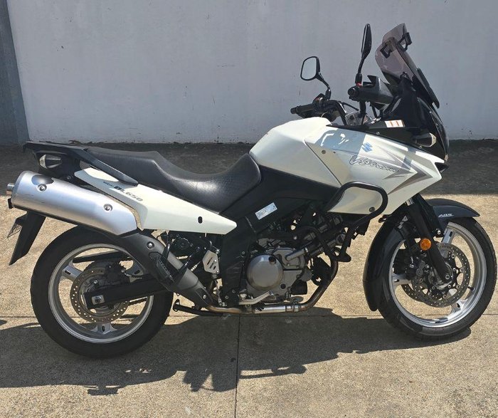 2009 Suzuki V-Strom 650 ABS (DL650A) V-Strom White