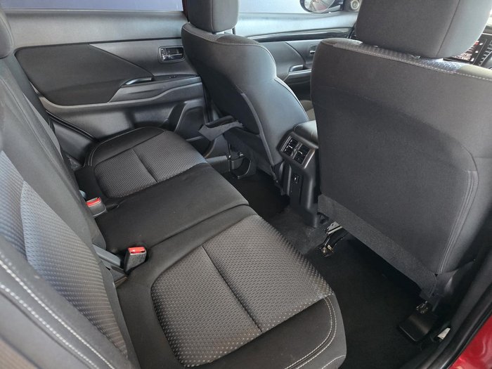 2019 Mitsubishi Outlander ES