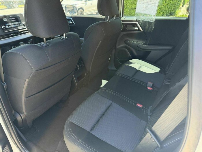 2022 Mitsubishi Outlander LS