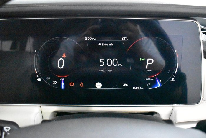 2024 Mahindra XUV700 AX7L