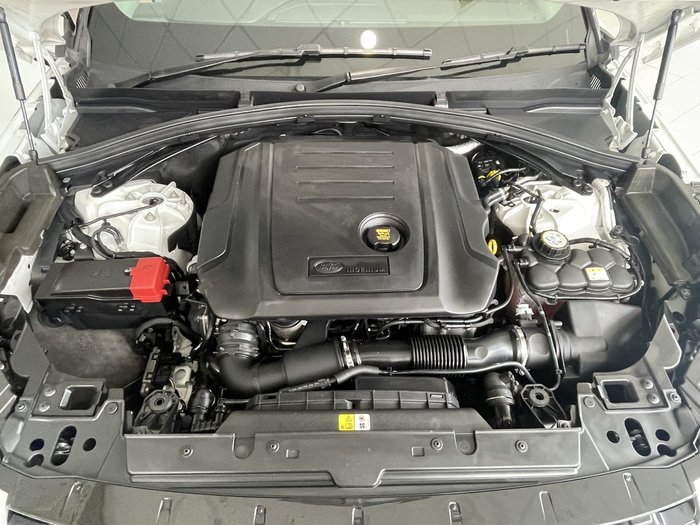 2017 Land Rover Range Rover Velar D180 SE