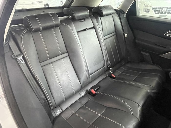 2017 Land Rover Range Rover Velar D180 SE