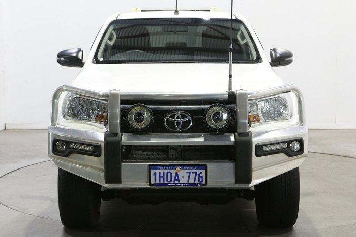 2019 Toyota Hilux SR