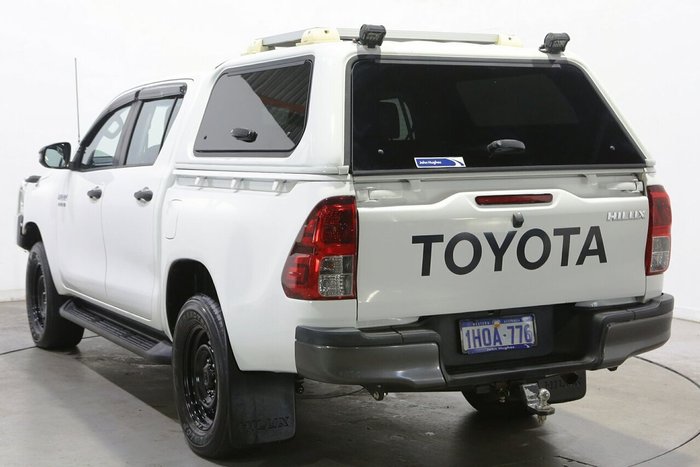 2019 Toyota Hilux SR