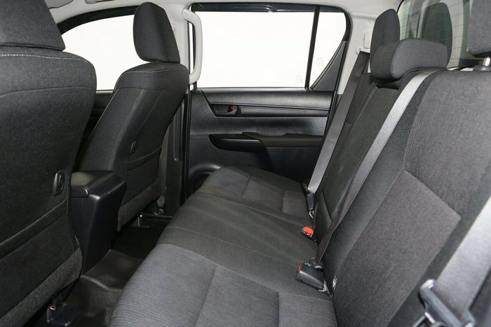 2019 Toyota Hilux SR