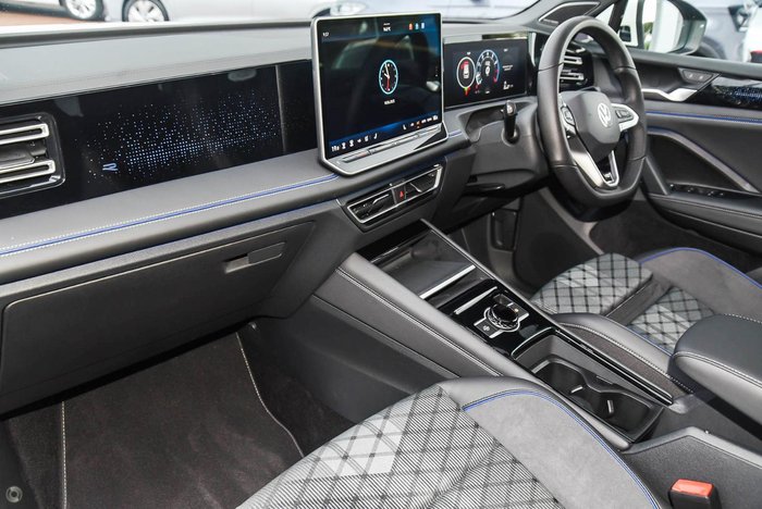 2025 Volkswagen Tiguan 150TSI R-Line