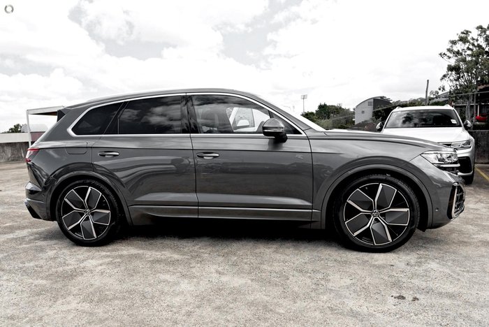 2025 Volkswagen Touareg 210TDI R-Line