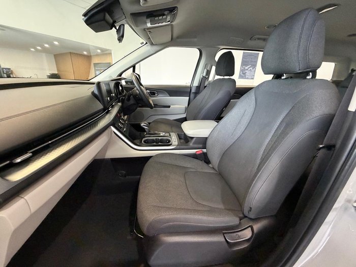 2022 Kia Carnival S