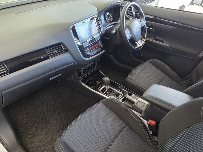 2018 Mitsubishi Outlander ES ADAS