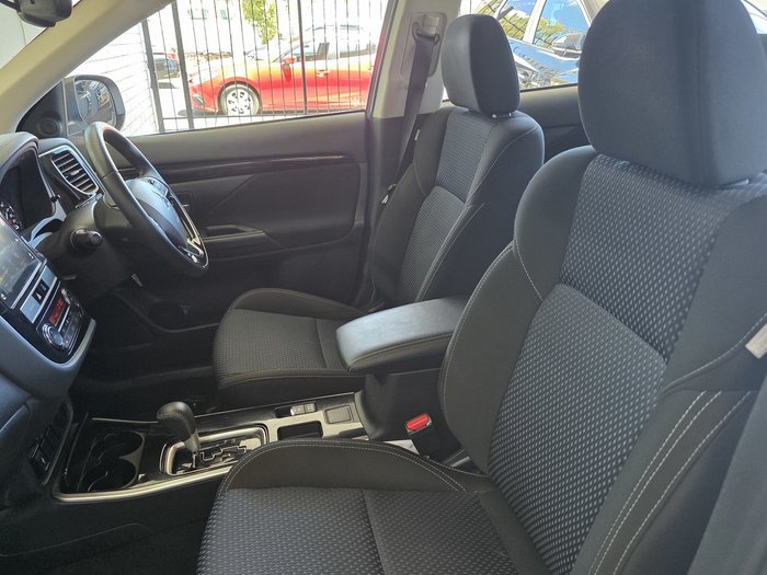 2018 Mitsubishi Outlander ES ADAS