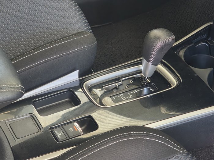 2018 Mitsubishi Outlander ES ADAS