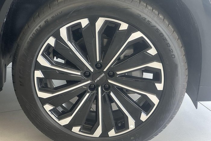 2025 Jaecoo J8 Track