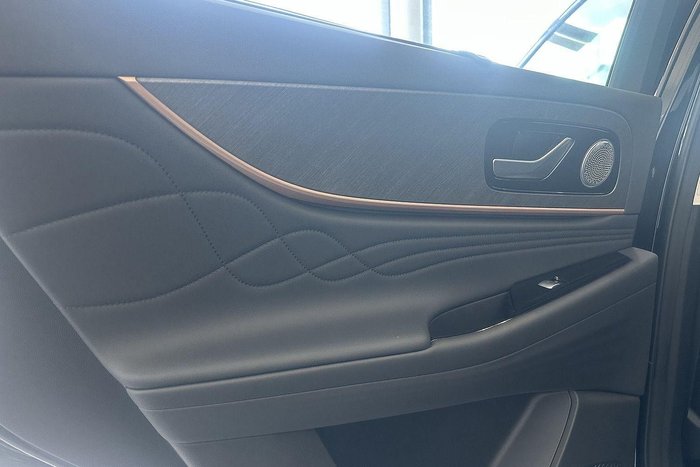 2025 Jaecoo J8 Track