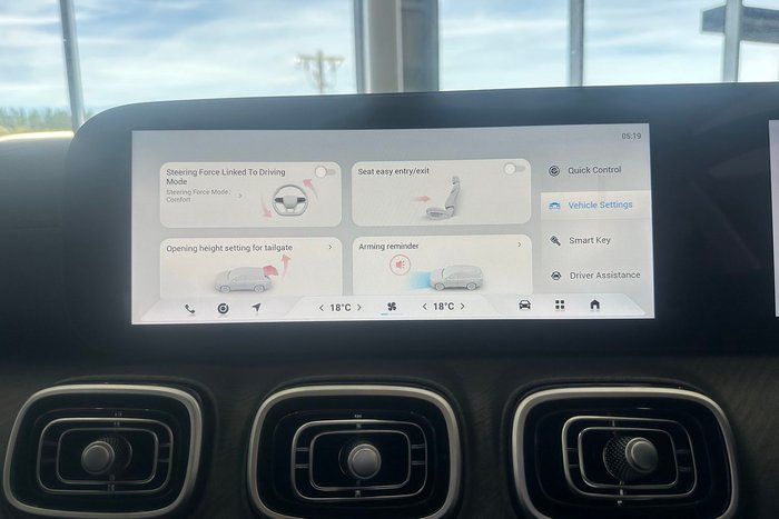 2025 Jaecoo J8 Track