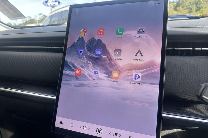 2025 Jaecoo J7 SHS Summit