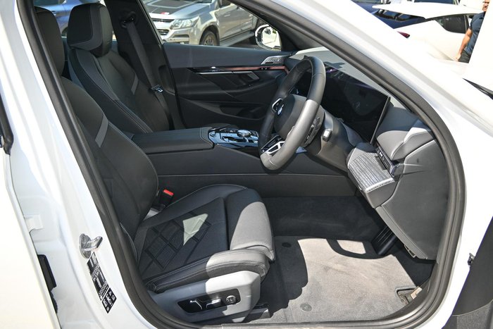 2024 BMW 5 Series 540d xDrive