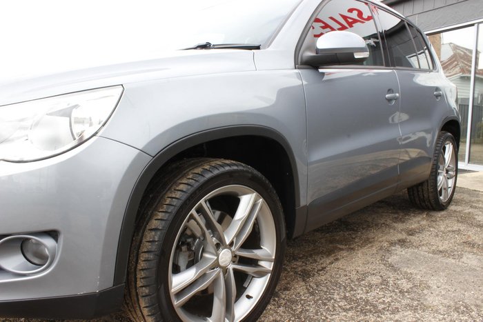 2010 Volkswagen Tiguan 125TSI 5N MY10 Four Wheel Drive Mountain Grey