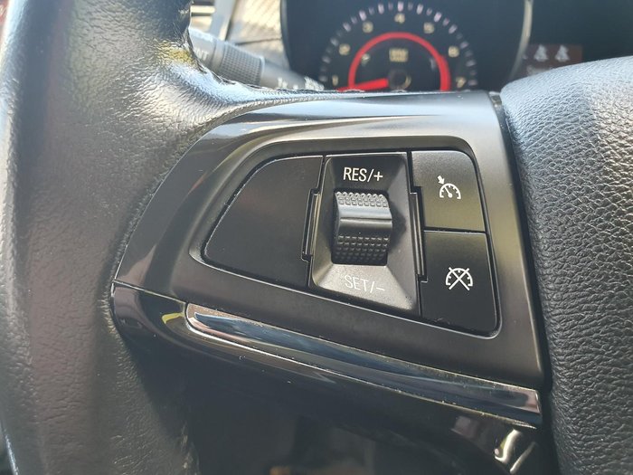 2017 Holden Commodore SV6 VF Series II MY17 Heron White