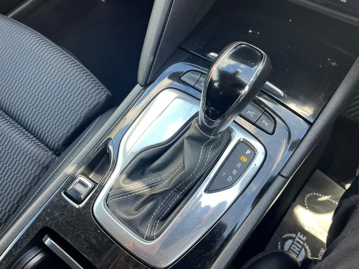 2019 Holden Commodore RS