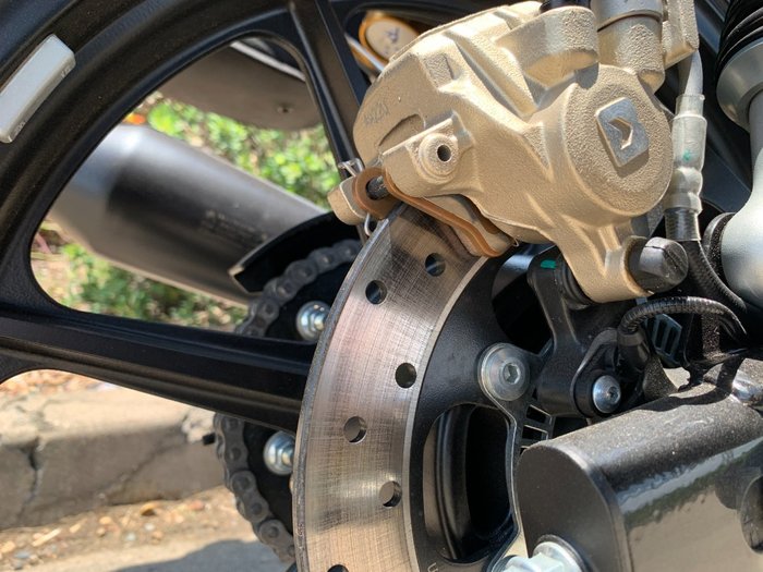 2024 Royal Enfield INTERCEPTOR 650 E5 DARK Black