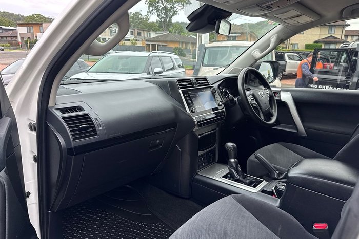 2022 Toyota Landcruiser Prado GX