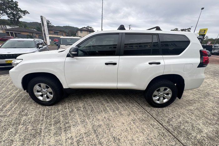2022 Toyota Landcruiser Prado GX