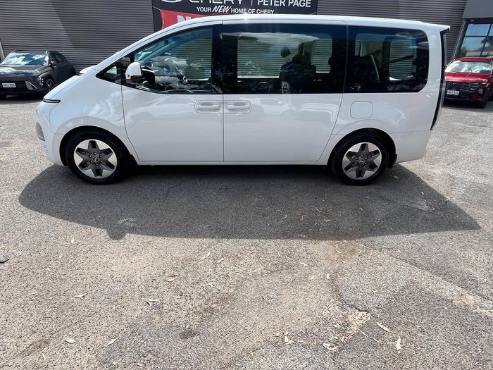 2022 Hyundai STARIA