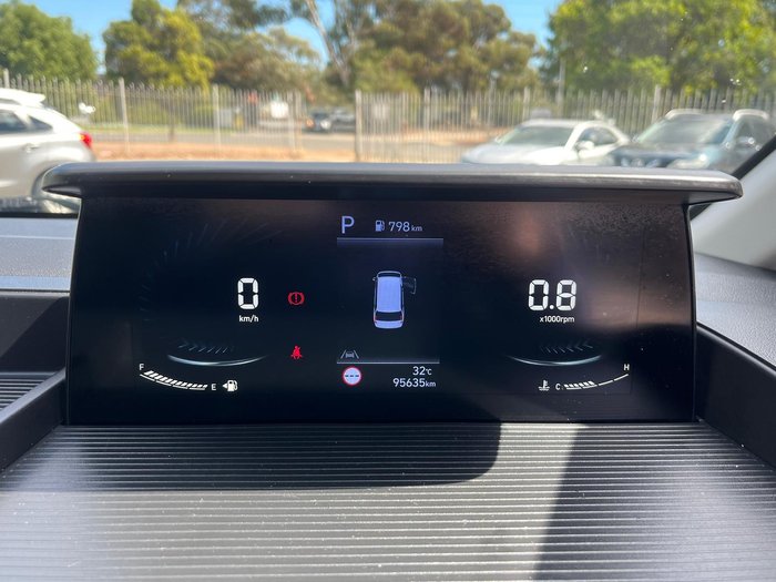 2022 Hyundai STARIA