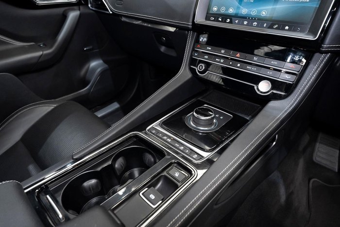 2019 Jaguar F-PACE 30d R-Sport X761 MY20 AWD Narvik Black