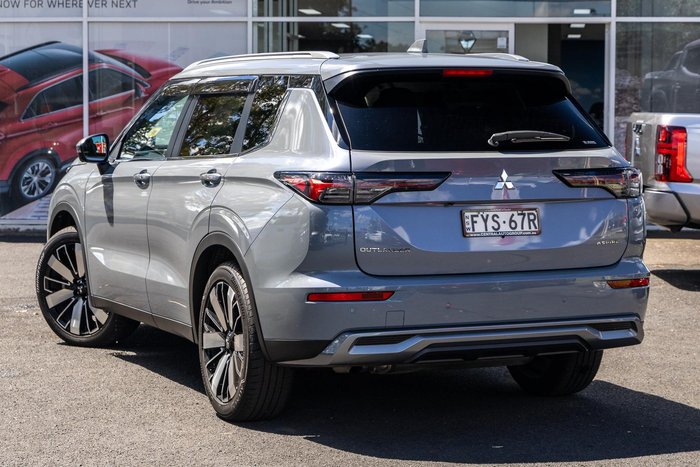 2025 Mitsubishi Outlander Aspire
