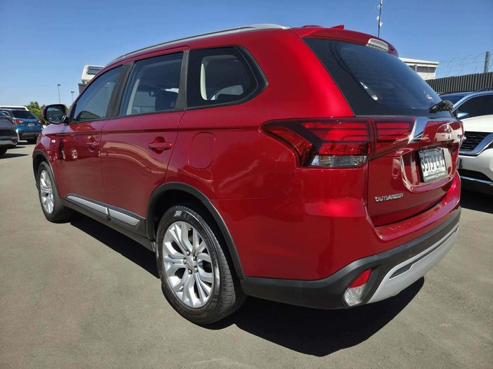 2019 Mitsubishi Outlander ES