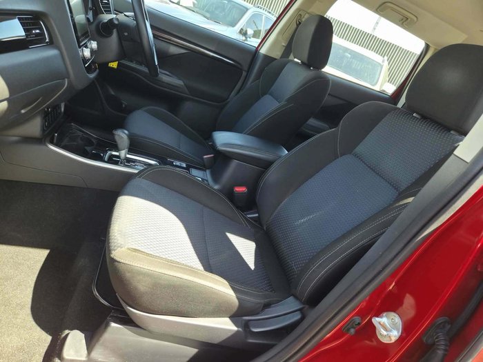 2019 Mitsubishi Outlander ES